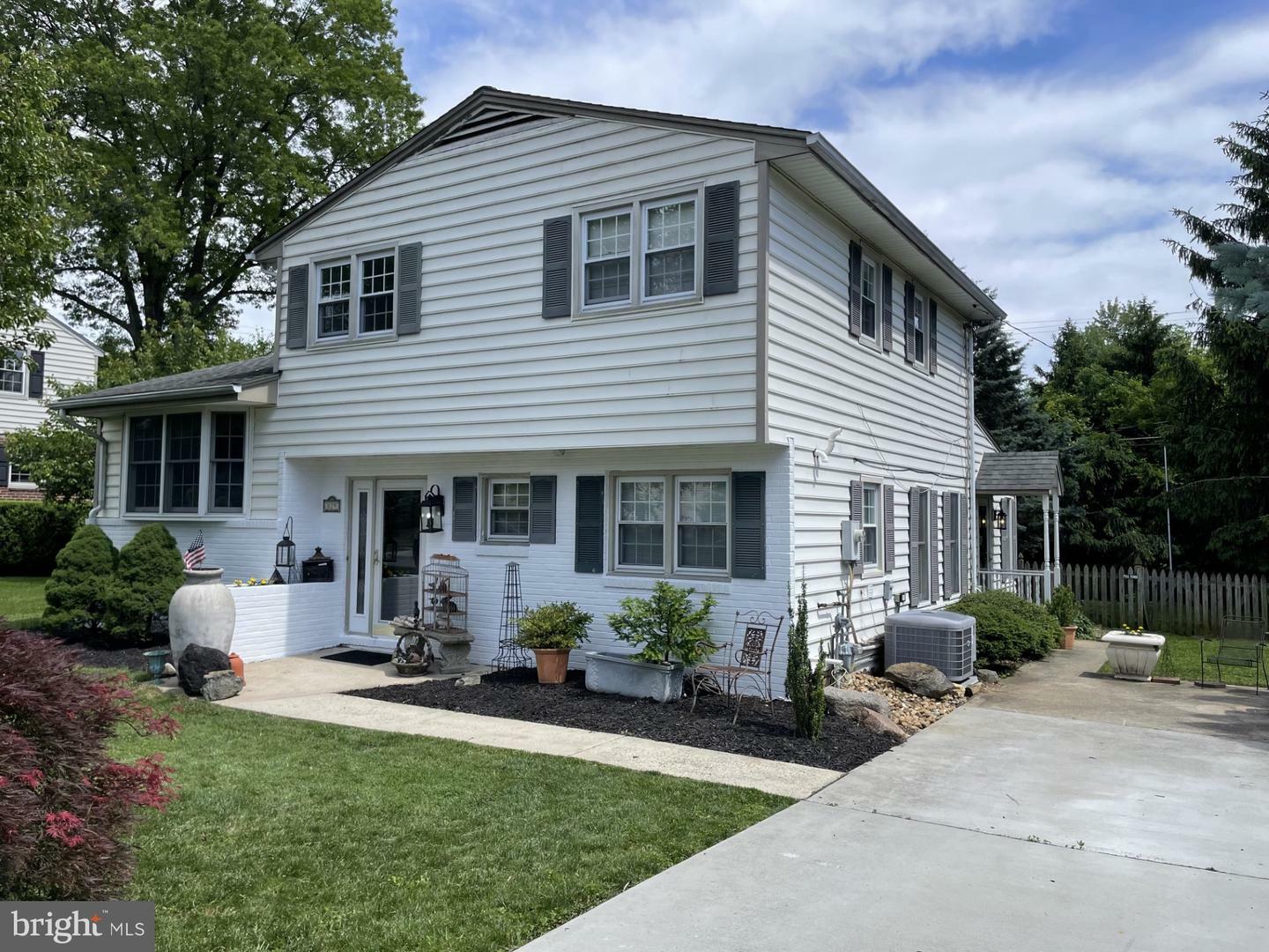 Property Photo: 829 Kellogg Road MD 21093