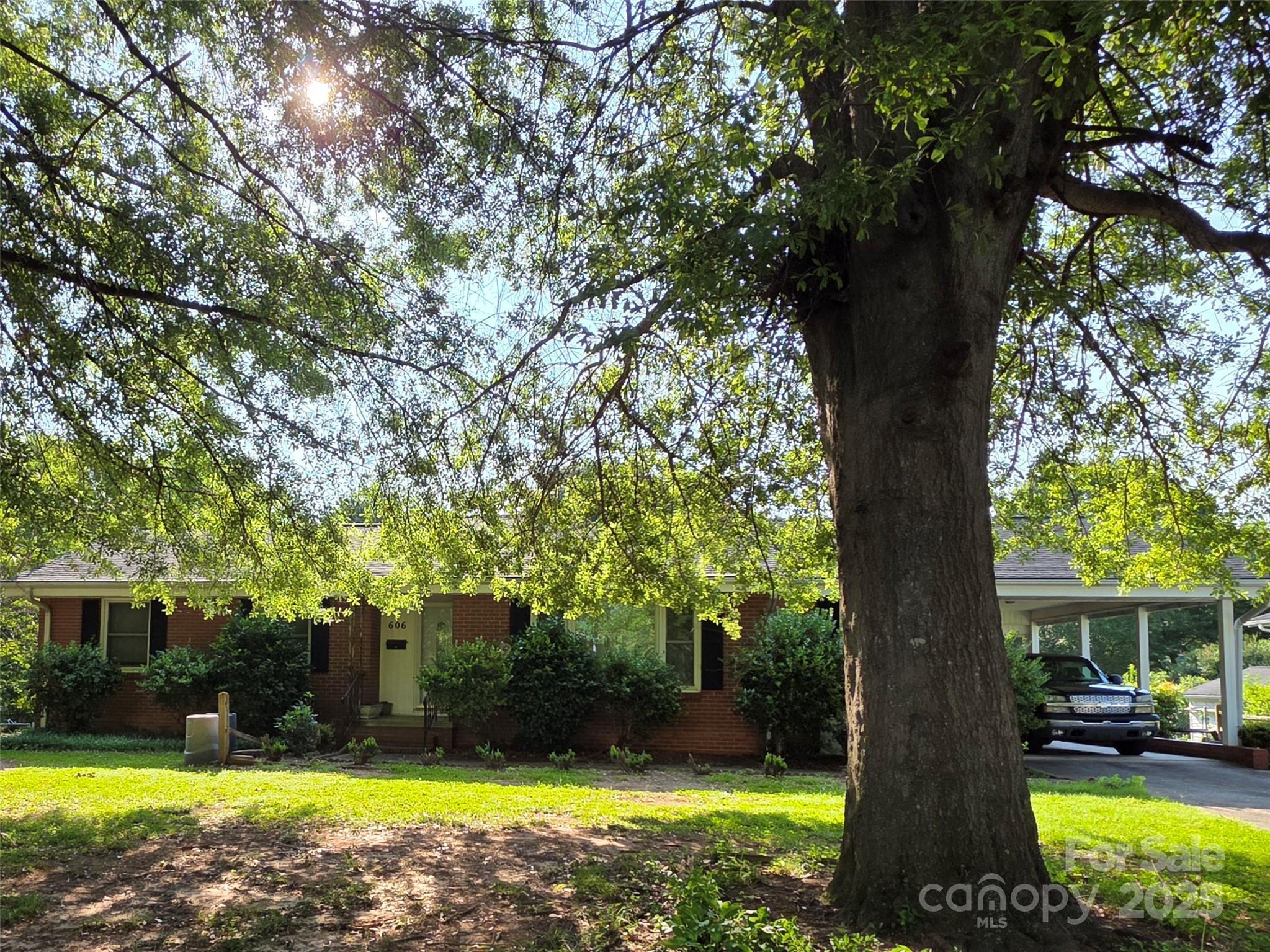 606 Dartmouth Drive  Gastonia NC 28054 photo