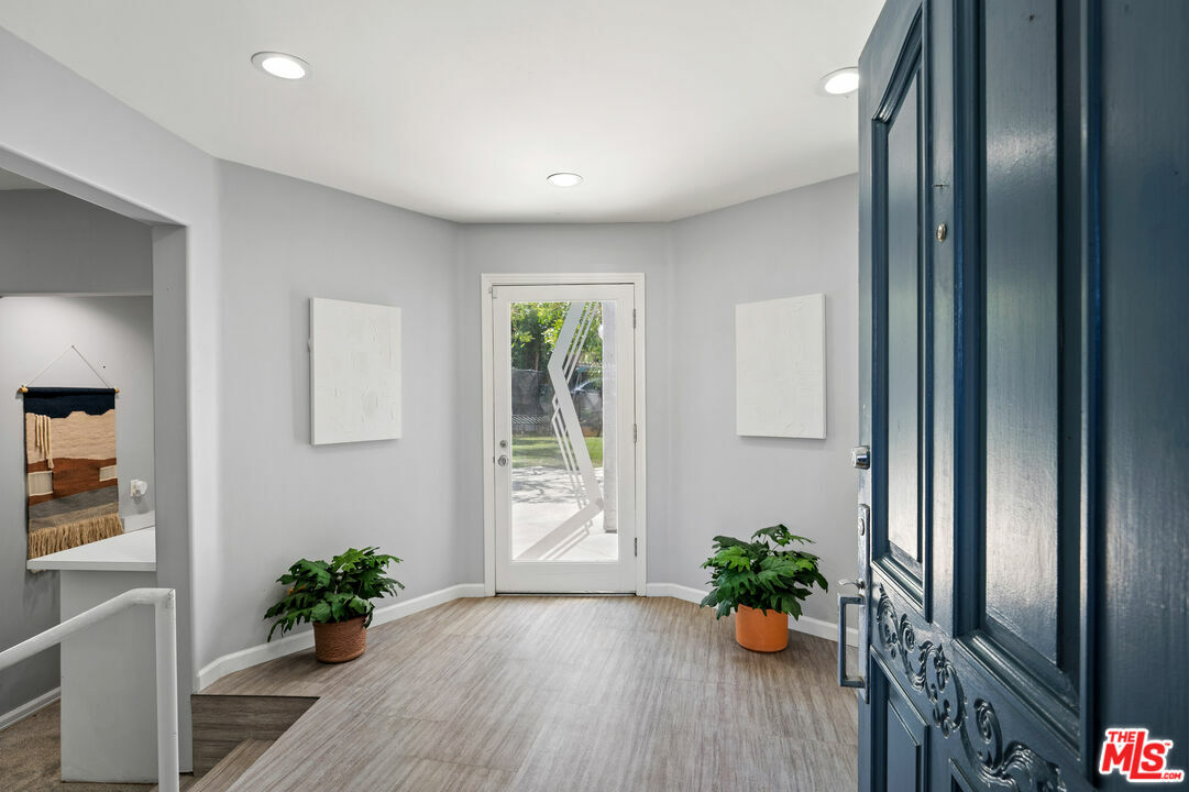 Property Photo: 23246 Canzonet St CA 91367