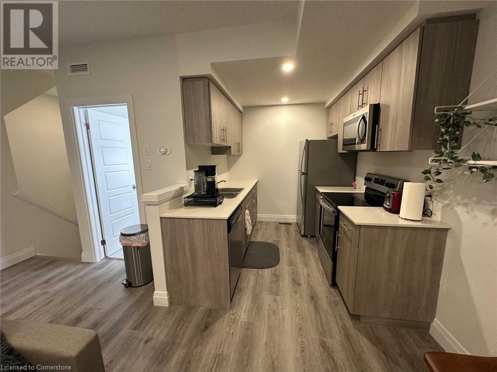 Photo de la propriété:  600 Victoria Street South 13  ON N2M 1B3 