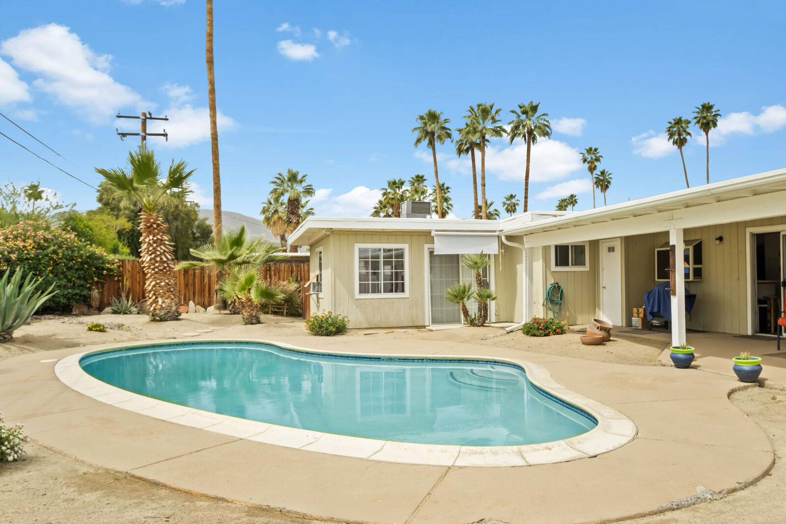 Property Photo:  74563 Driftwood Drive  CA 92260 