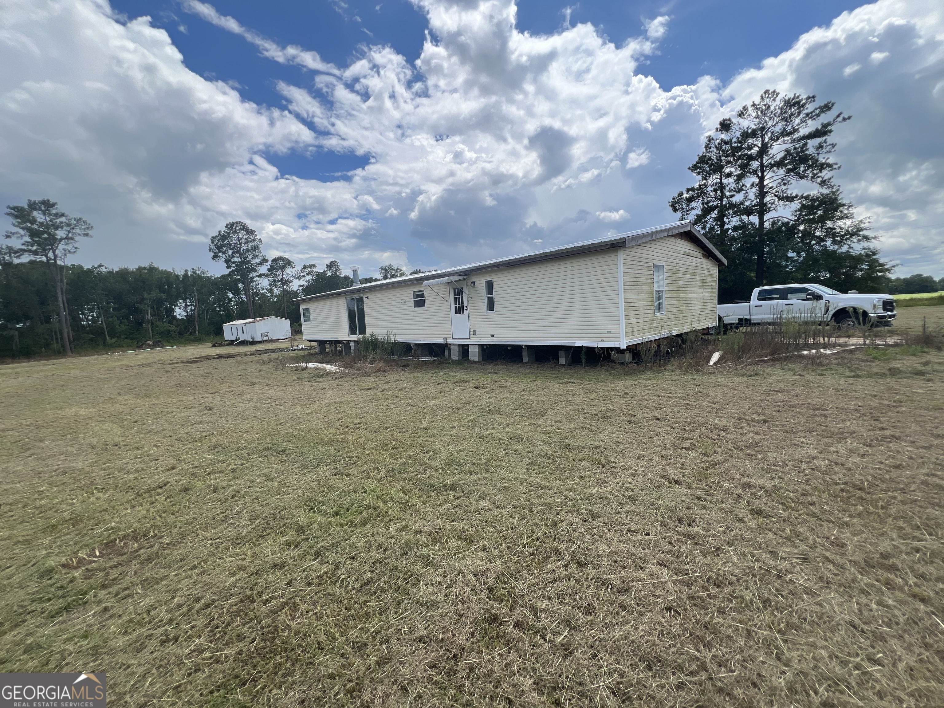 Property Photo: 916 Robinson Road GA 31625