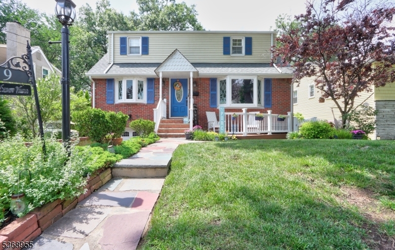 Property Photo: 9 Nelson Pl NJ 07110