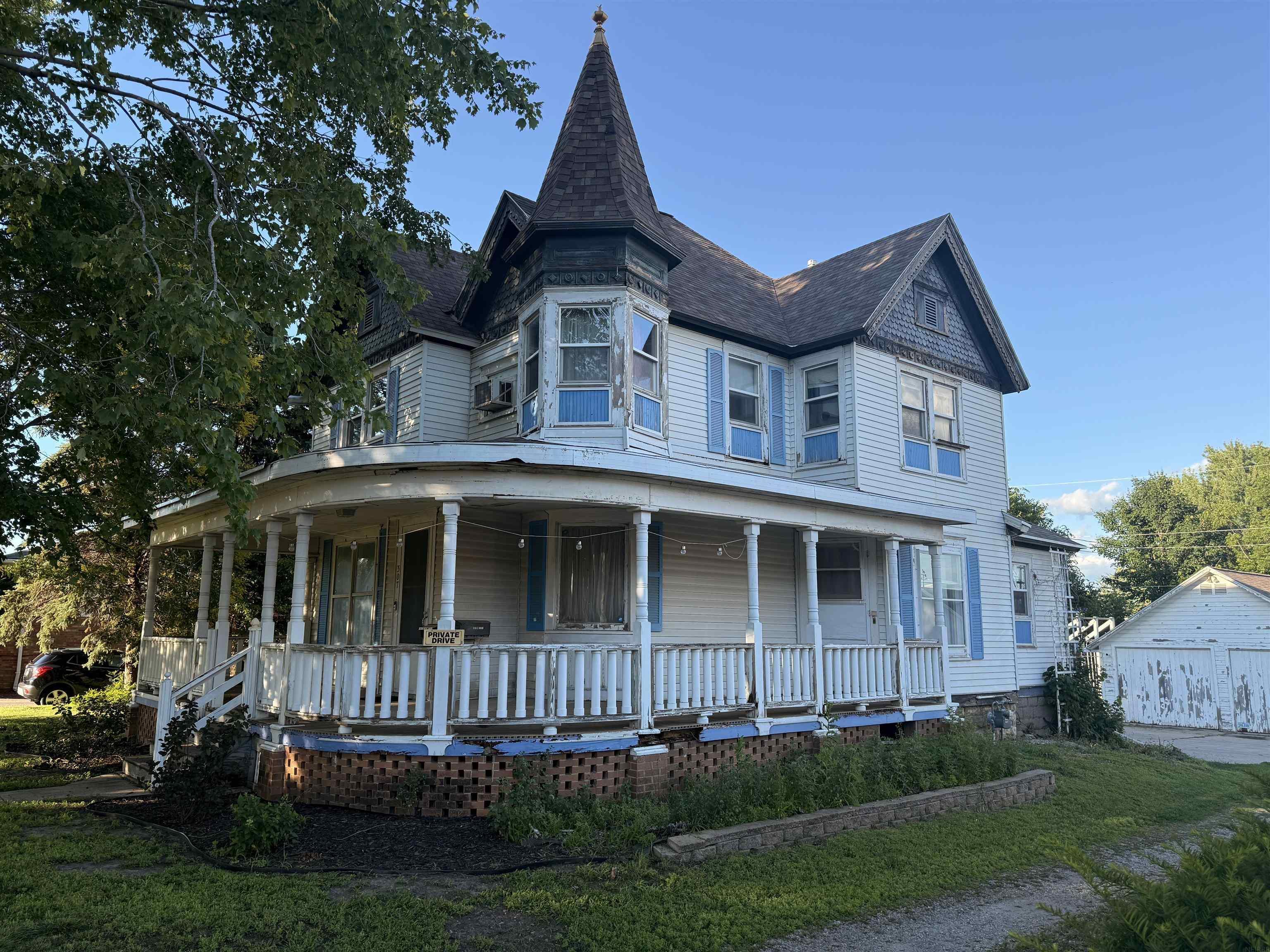 Property Photo: 307 N Center Street IA 50158