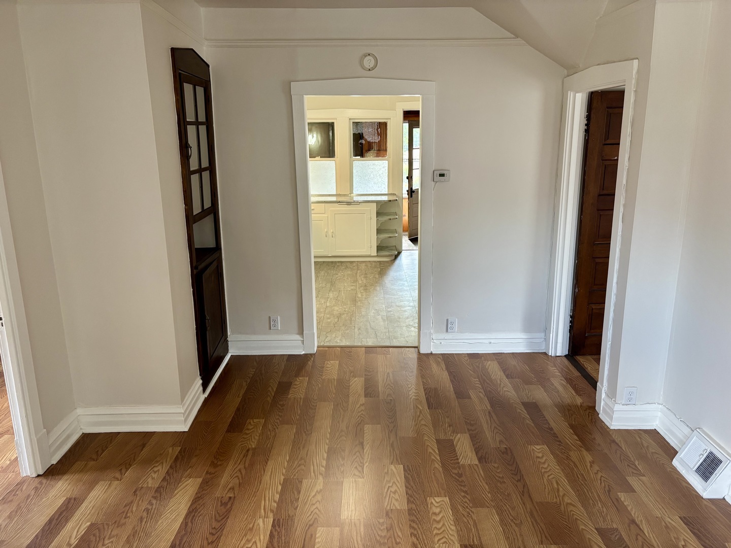 Property Photo: 4556 N Merrimac Avenue 2 IL 60630