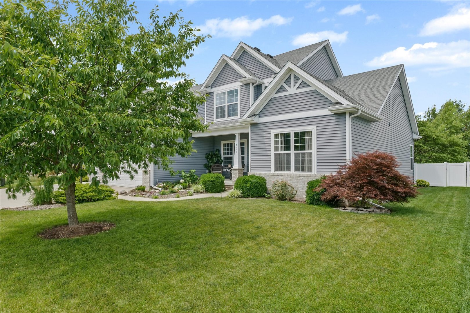 Property Photo:  204 Campbell Street  IL 61880 