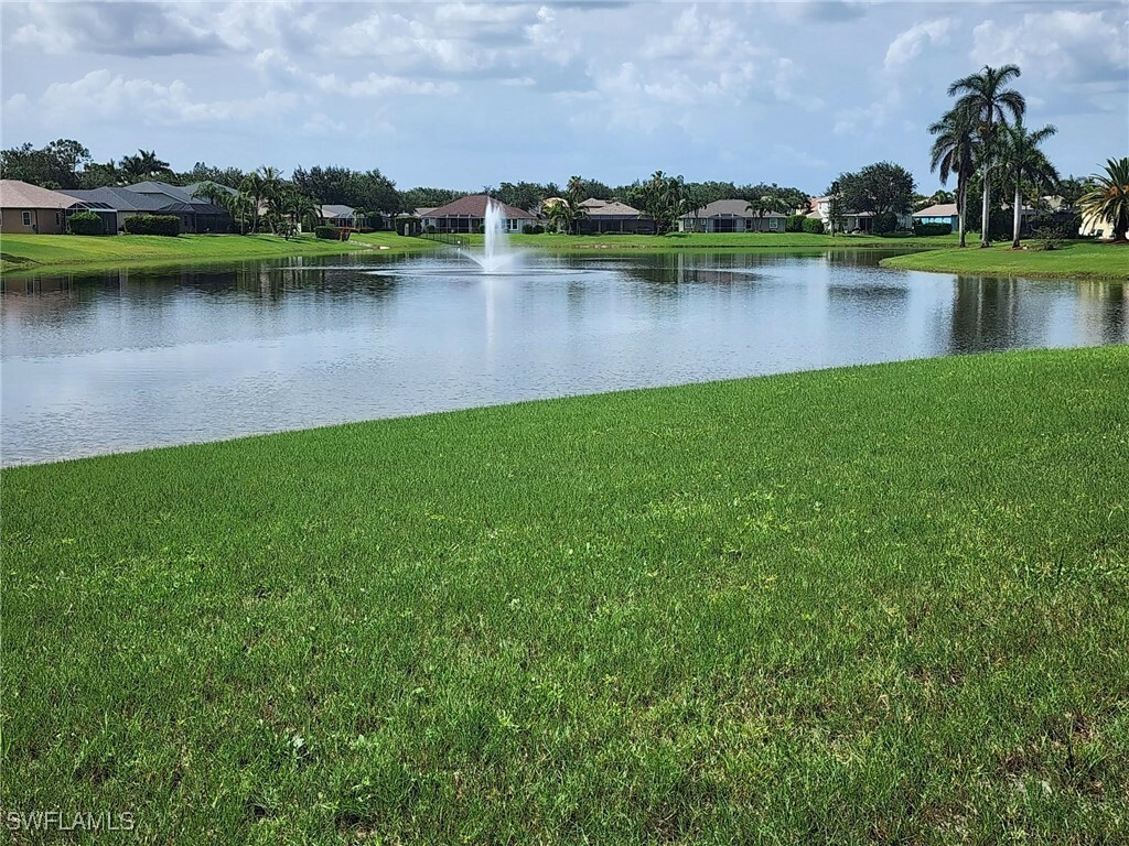 Property Photo: 9101 Kings Cove Court FL 33967