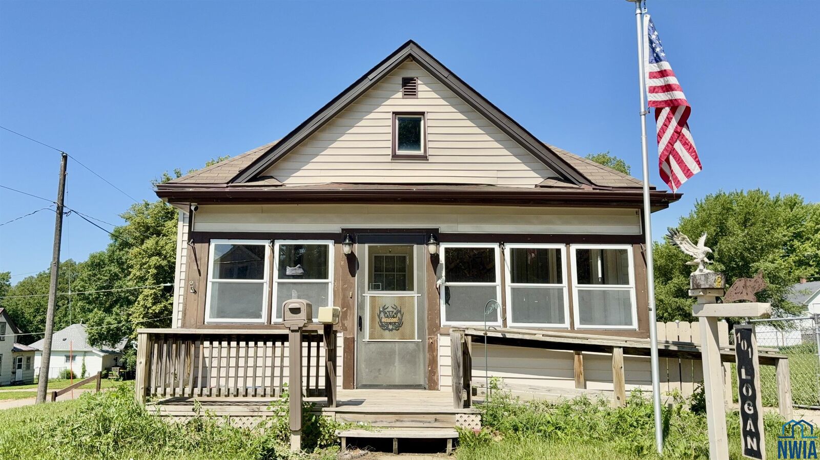 Property Photo:  101 Logan Street  IA 51105 