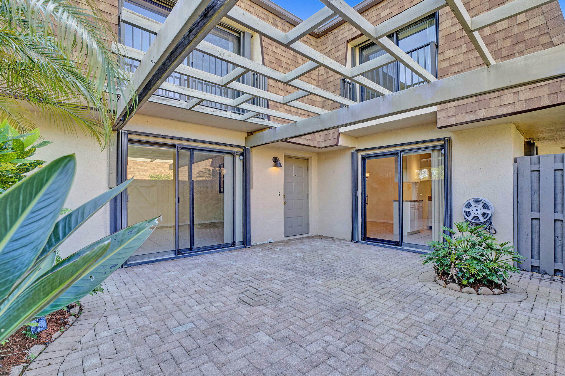 Property Photo: 3134 SW 20th Terrace D FL 33445