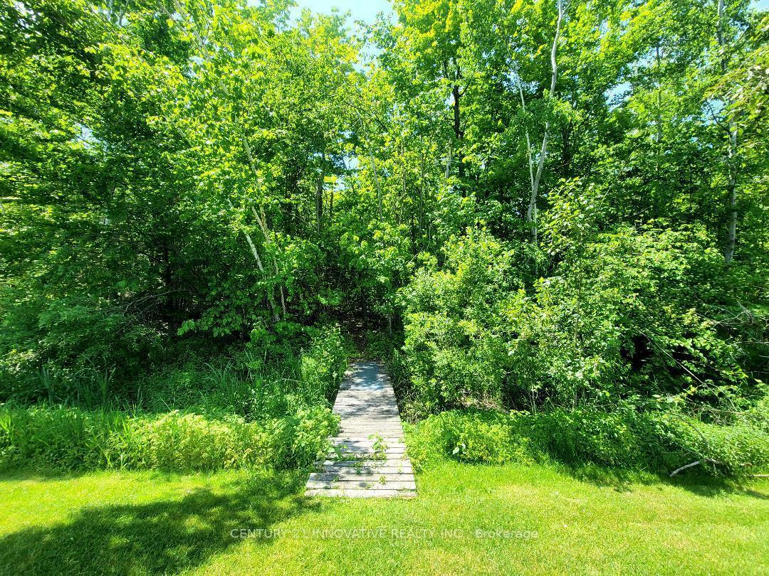 Property Photo: 3678 Kimberley Street ON L9S 2L3