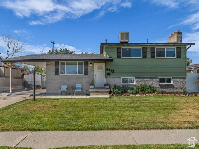 Property Photo: 4273 W Annapolis Dr S UT 84120