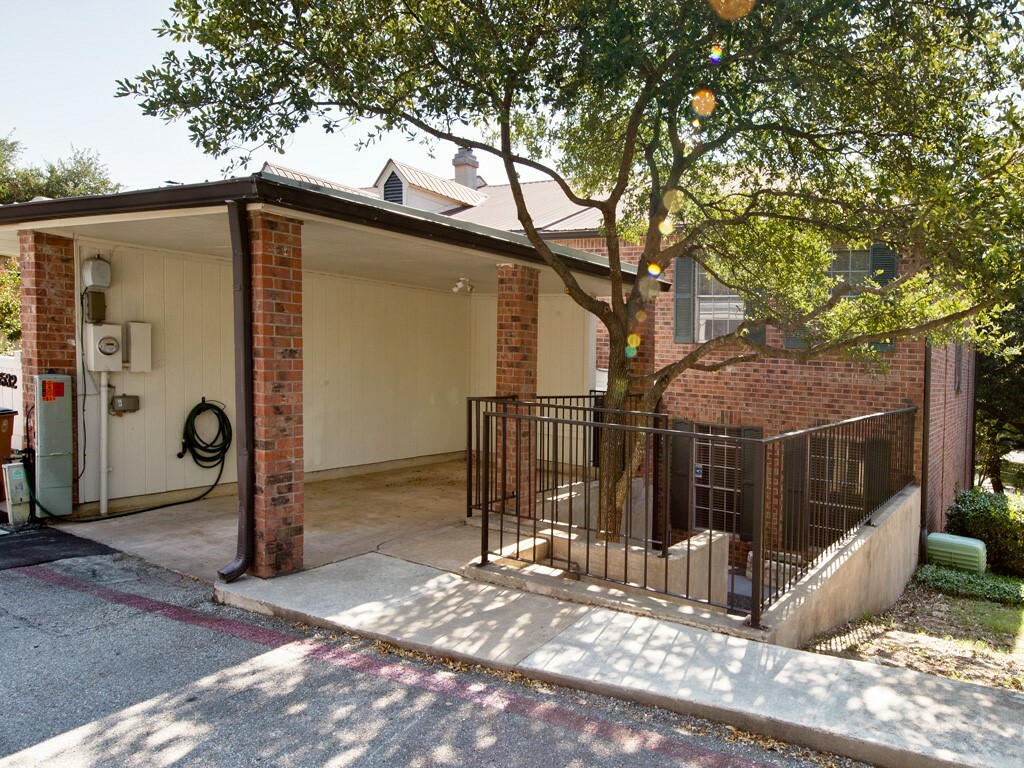 Property Photo: 6534 E Hill Drive TX 78731