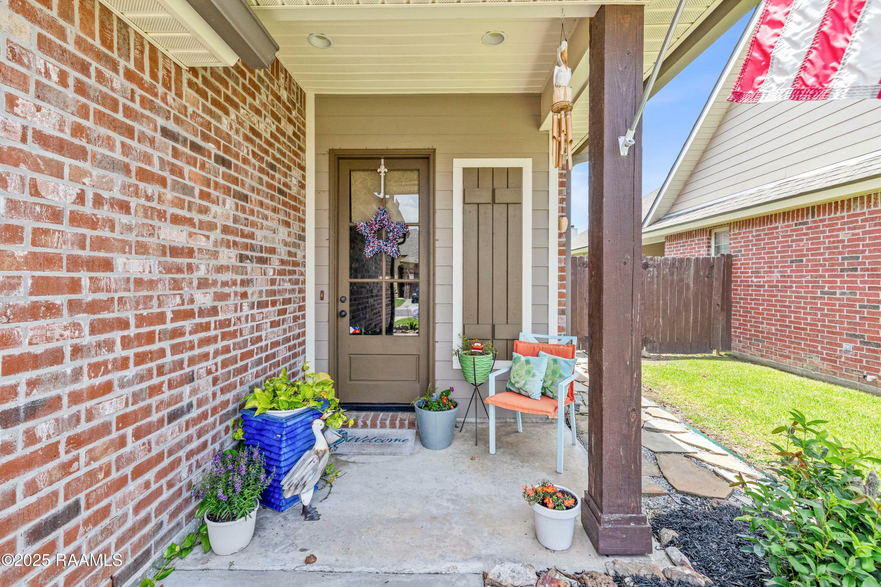 Property Photo: 107 Canton Court LA 70592
