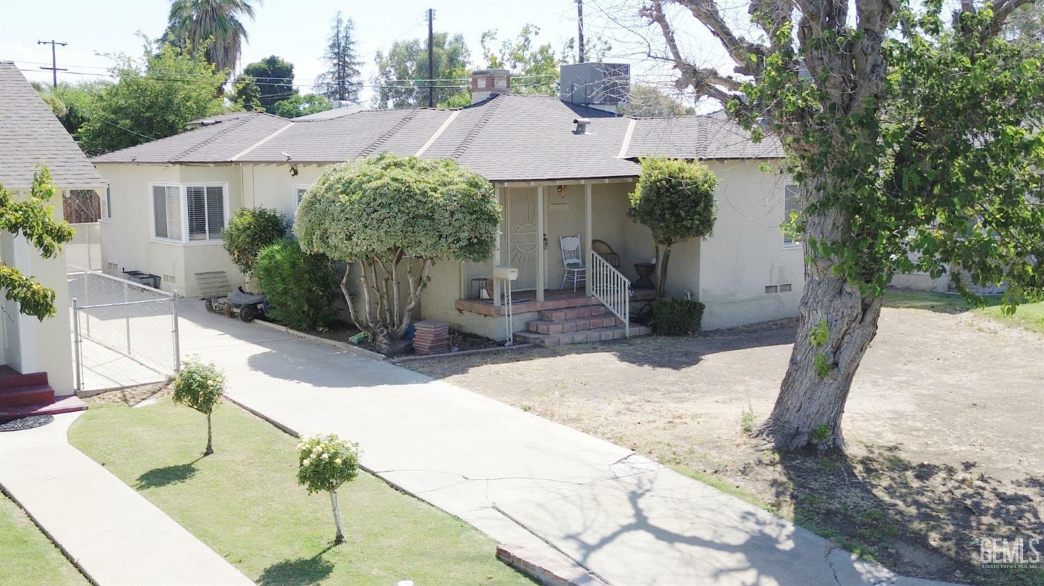 Property Photo: 2313 Alturas Drive CA 93305