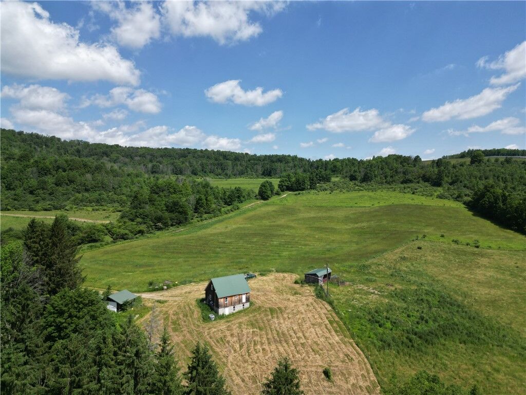 Property Photo:  2857 County Route 84  NY 14885 
