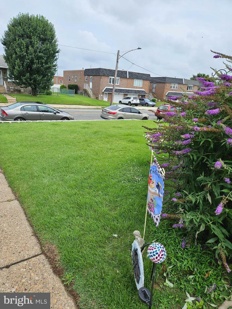 Property Photo: 7835 Brous Avenue PA 19152