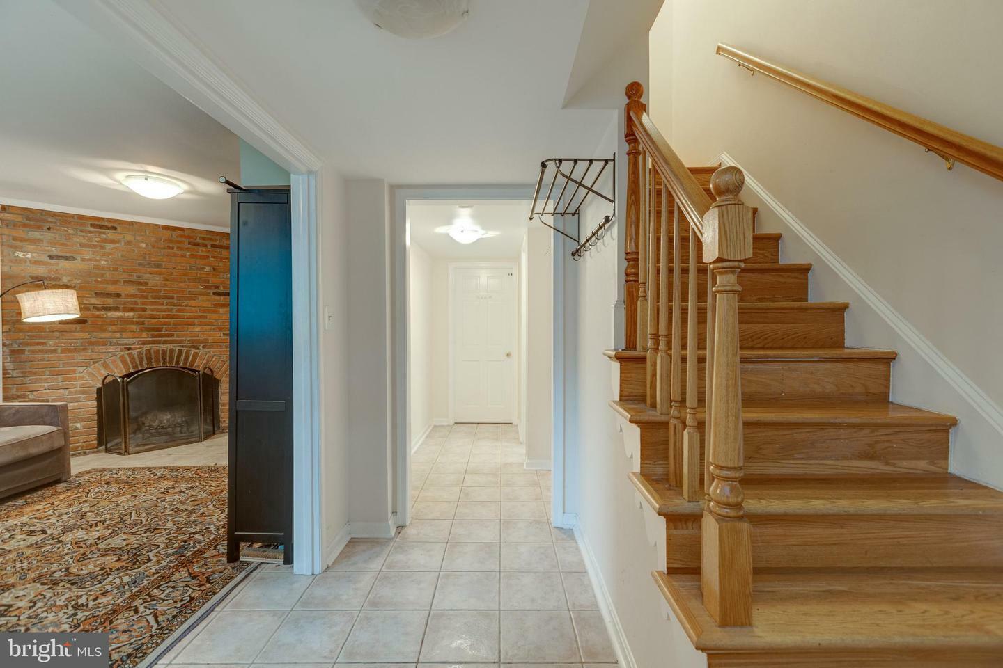 Property Photo: 6813 Market Square Drive VA 22101