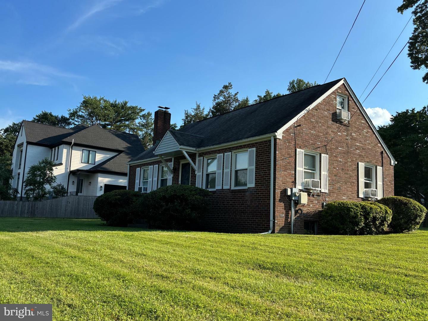 Property Photo: 650 Walker Road VA 22066