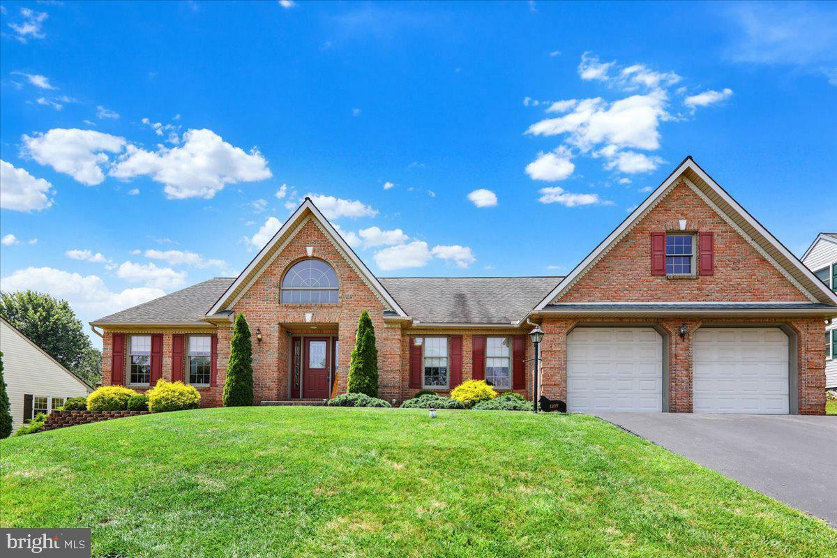 Property Photo: 1277 Harvest Drive PA 17517