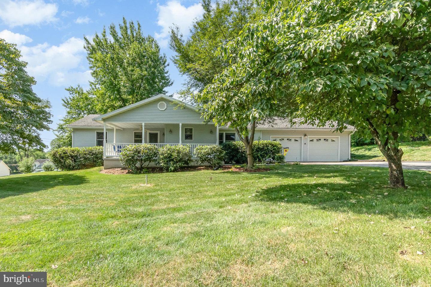 Property Photo:  9 Treetop Trail  PA 17320 