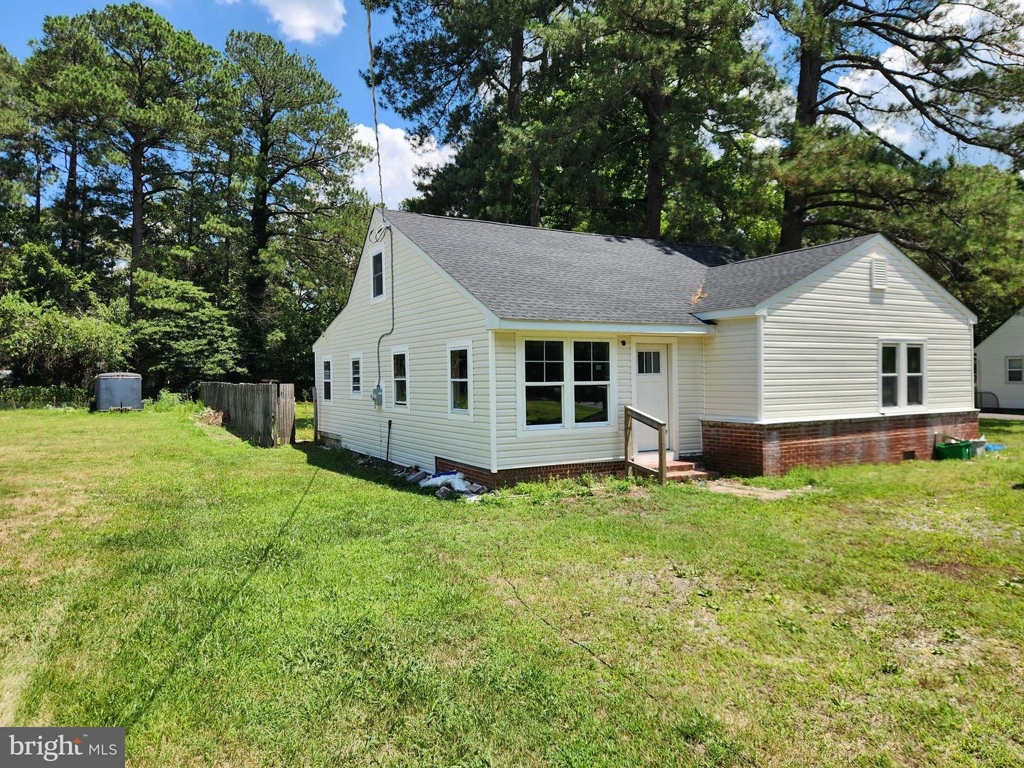 Property Photo: 507 W Main Street MD 21826