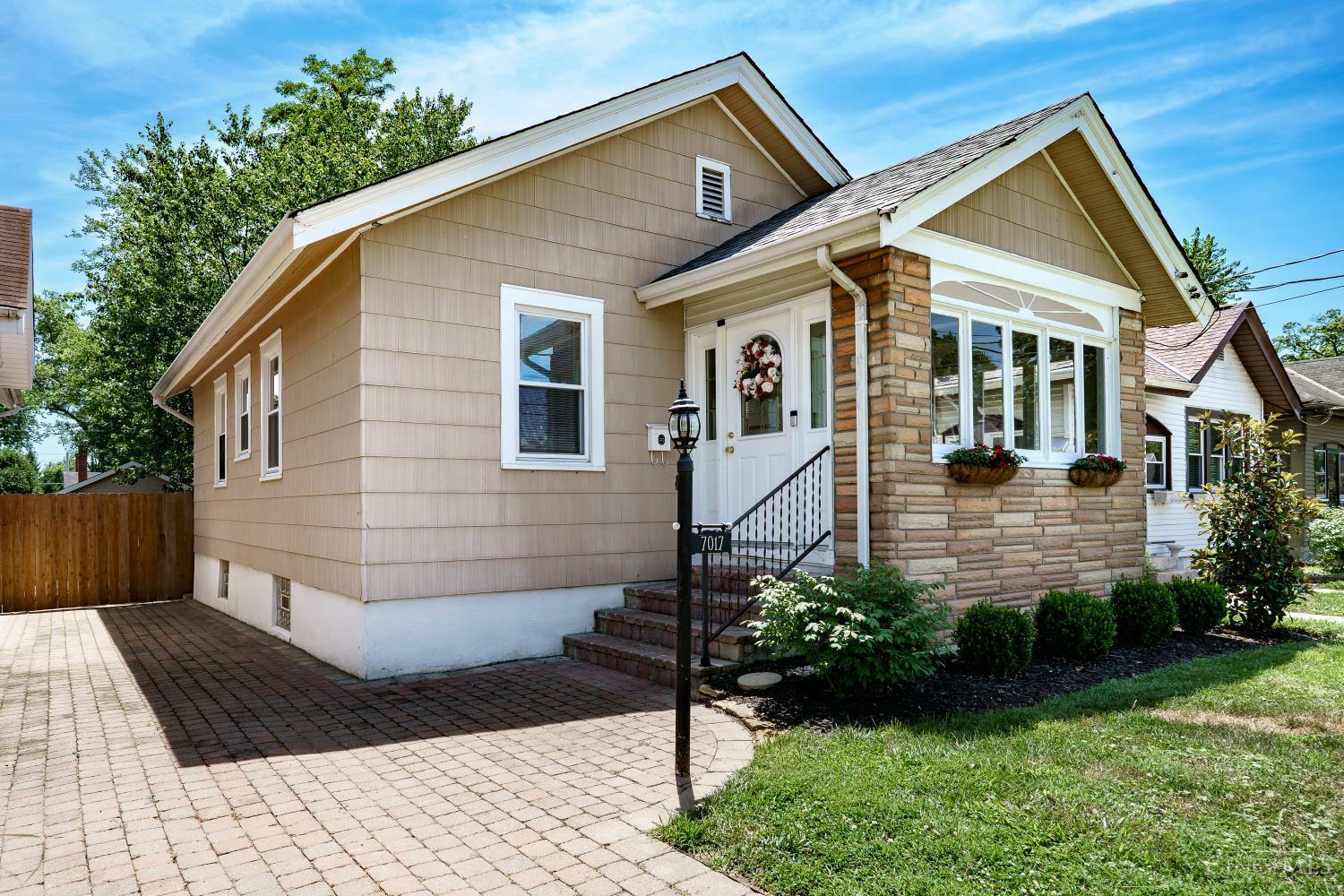 Property Photo: 7017 Bramble Avenue OH 45227