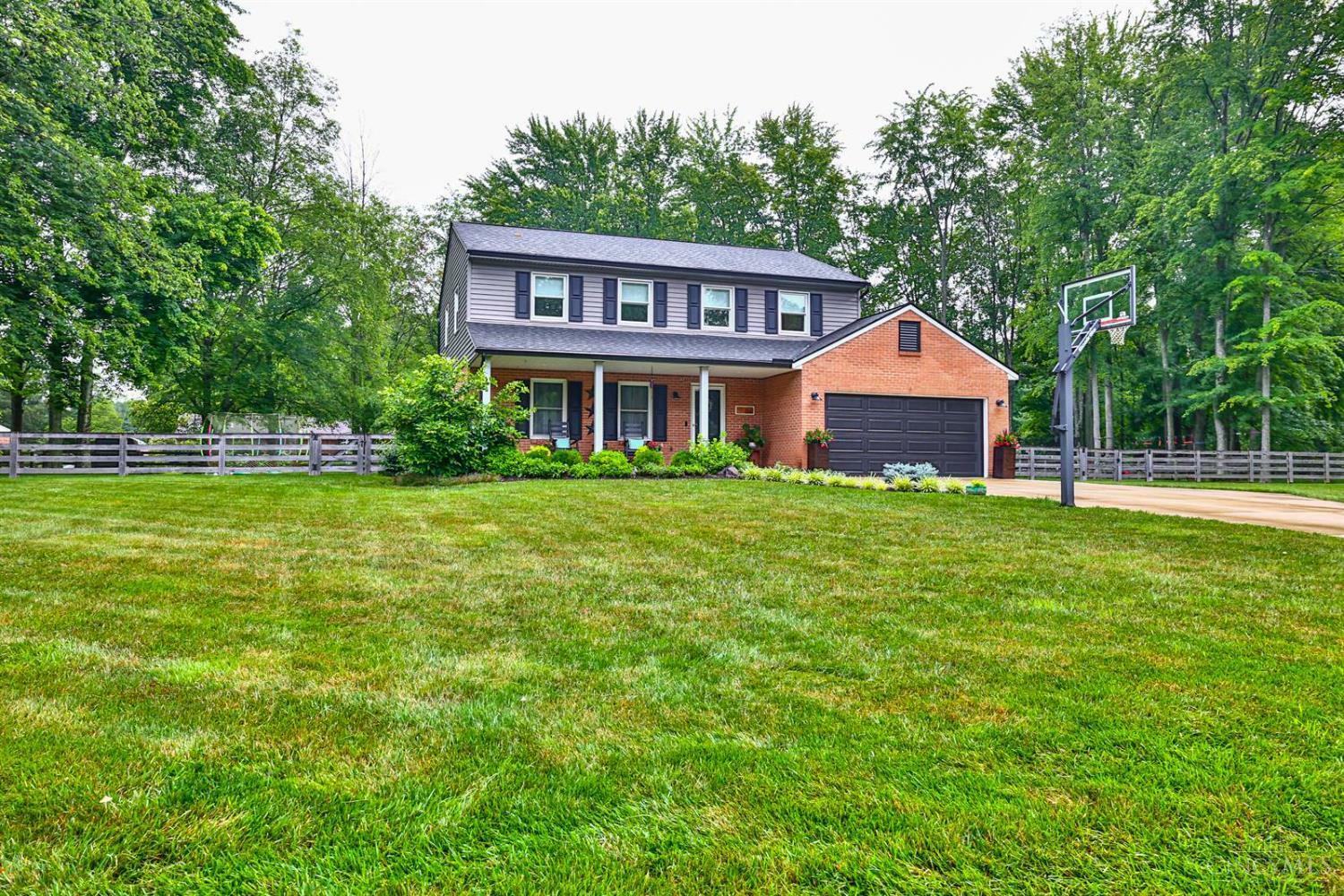 Property Photo: 1141 Deerhaven Court OH 45140