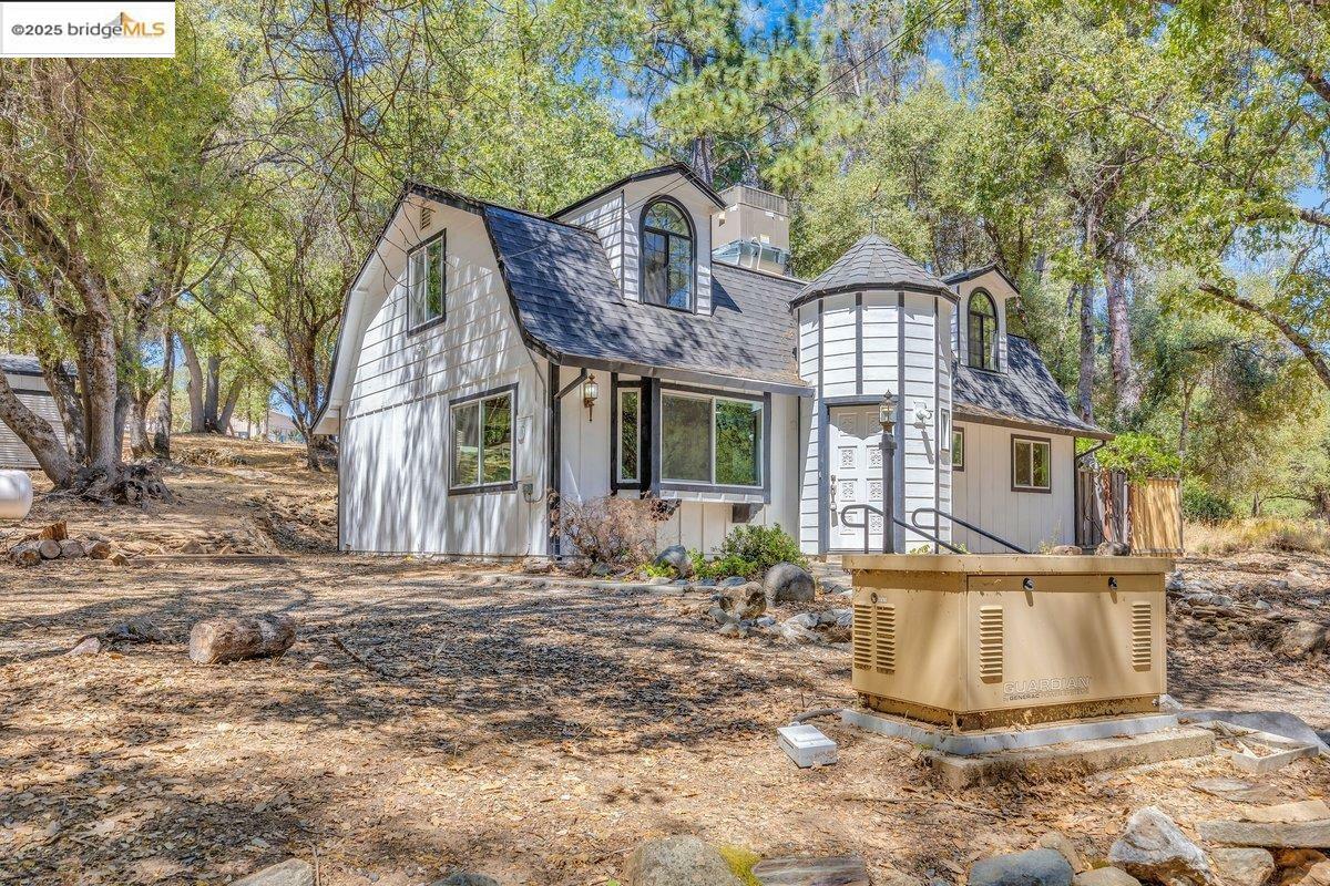 Property Photo: 21710 Montgomery Rd CA 95370