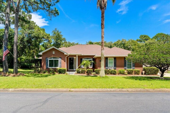 Property Photo: 2050 Biscayne Boulevard FL 32566