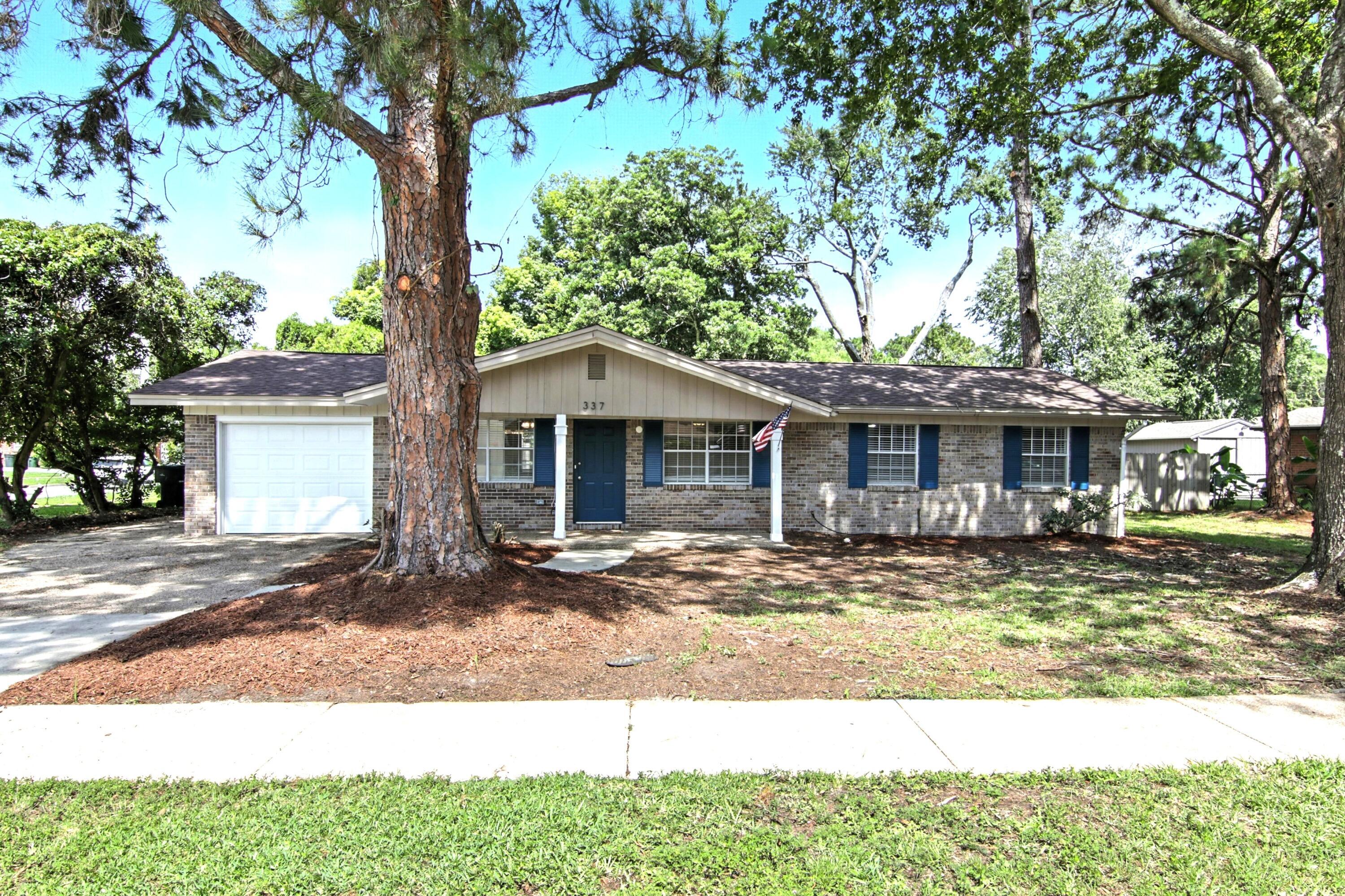 337 NW Victoria Avenue  Fort Walton Beach FL 32548 photo