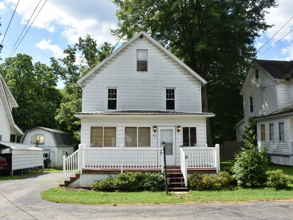 Property Photo: 87 Echnoz Avenue PA 16335