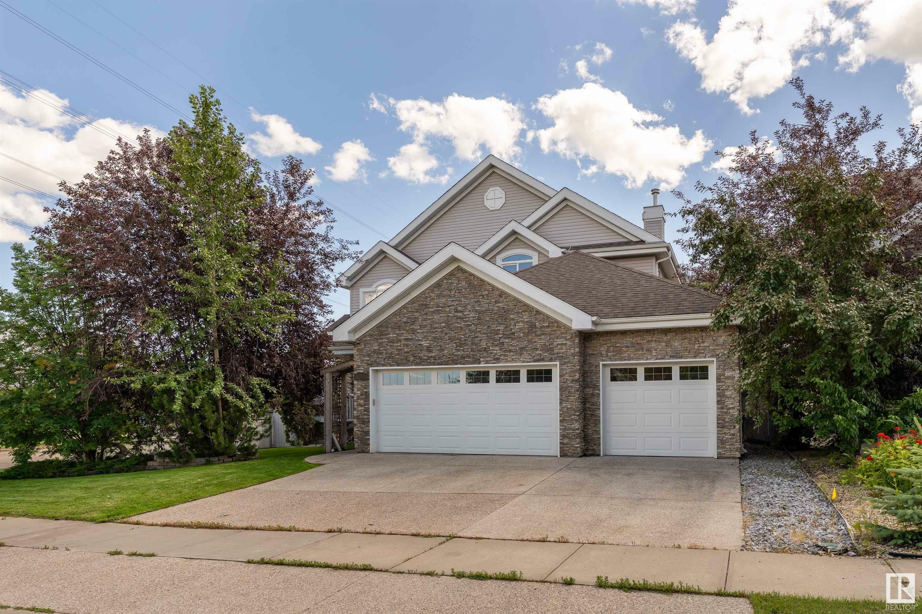 8803 16 Avenue SW  Edmonton AB T6X 1J7 photo