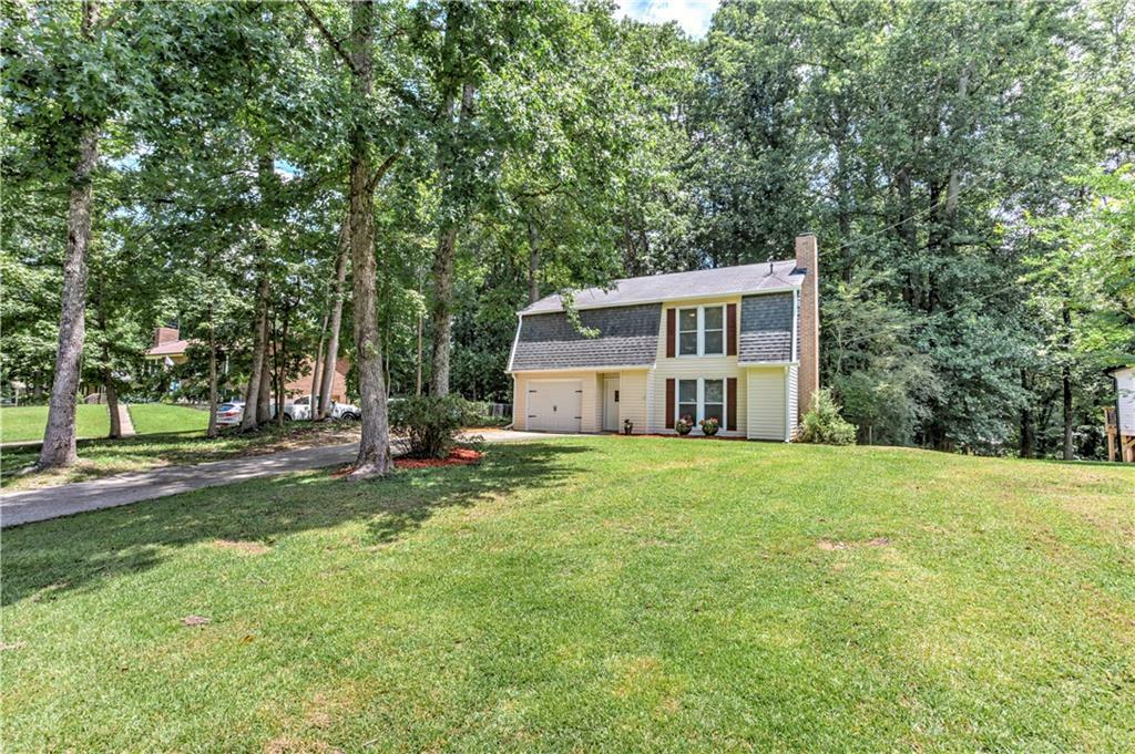 Property Photo: 2408 Red Fox Run NW GA 30101