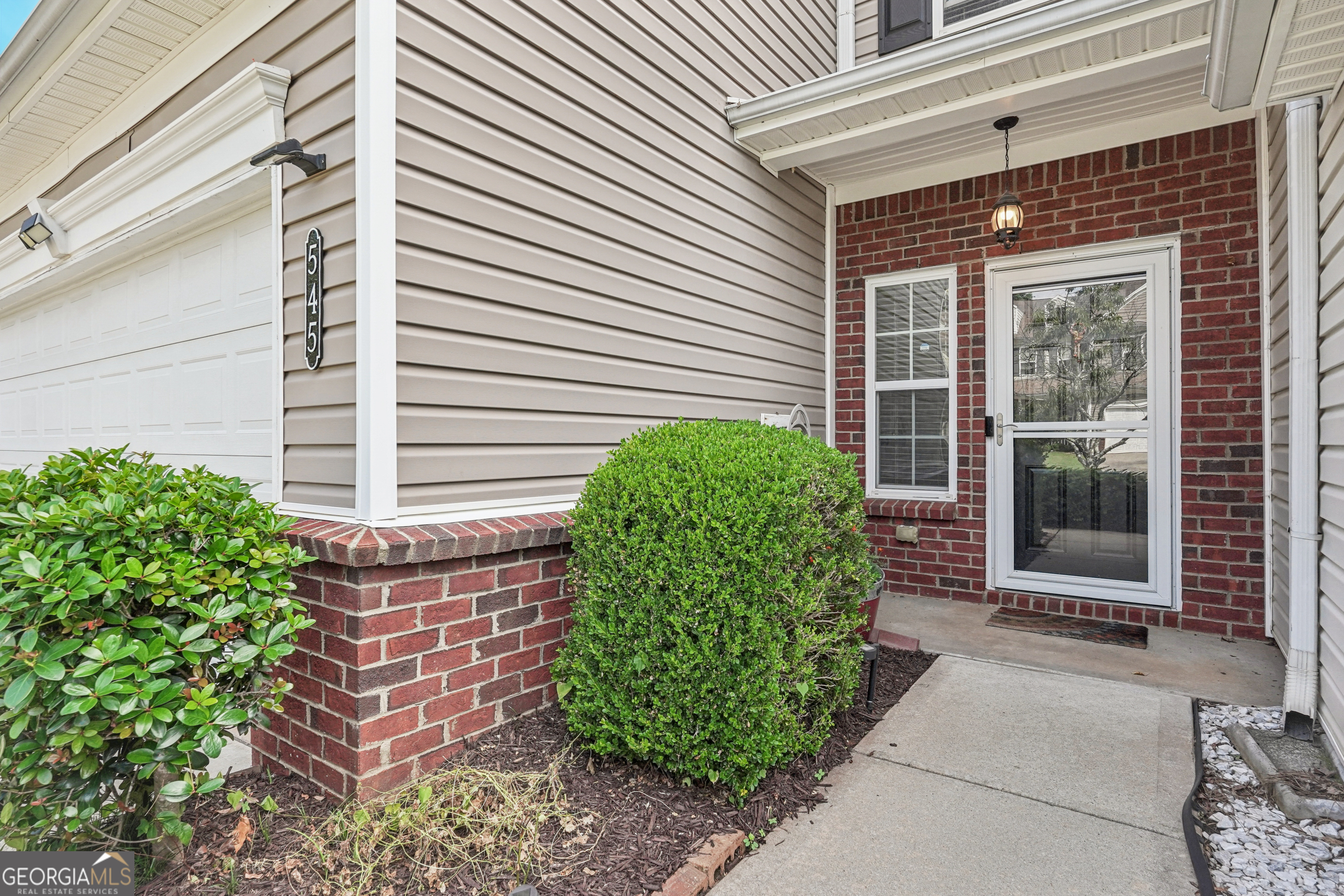 Property Photo: 545 Windstone Trail GA 30004