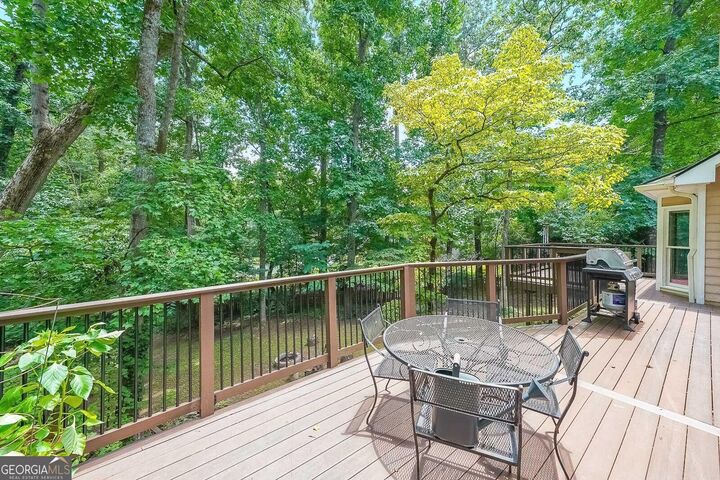 Property Photo: 2402 Woodbridge Drive GA 30066