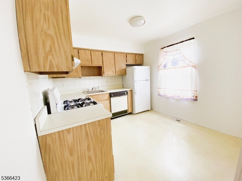 Property Photo: 33 Foxhall NJ 08846