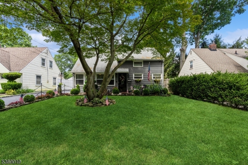 Property Photo:  1169 Briarcliff Dr.  NJ 07065 