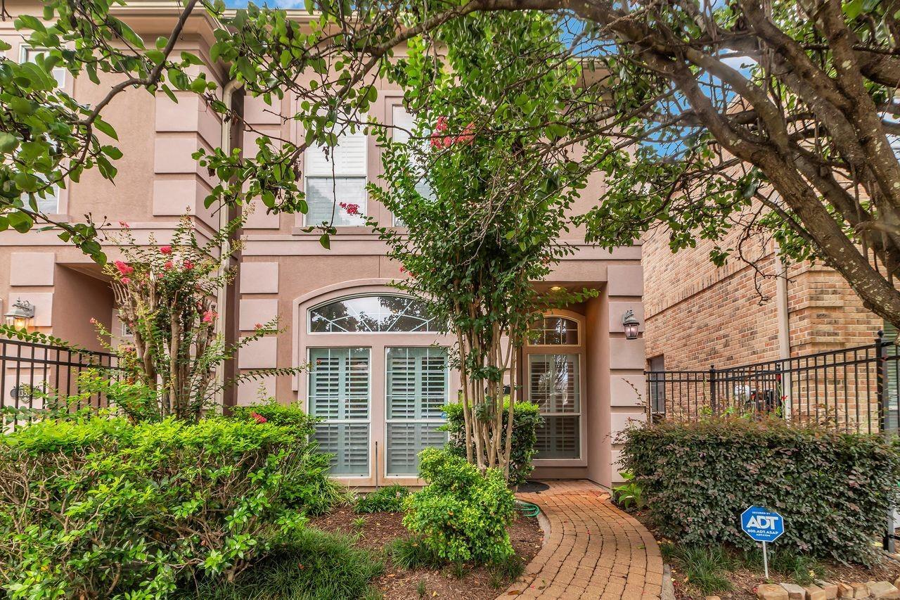 Property Photo:  13527 Brookbluff Lane  TX 77077 
