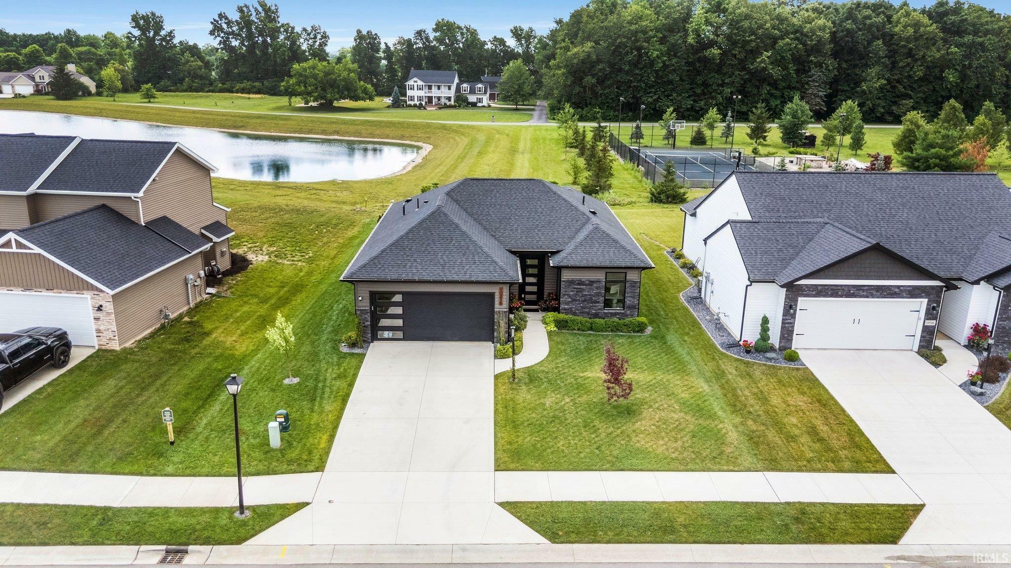 Property Photo: 10538 Fieldlight Boulevard IN 46835-9289