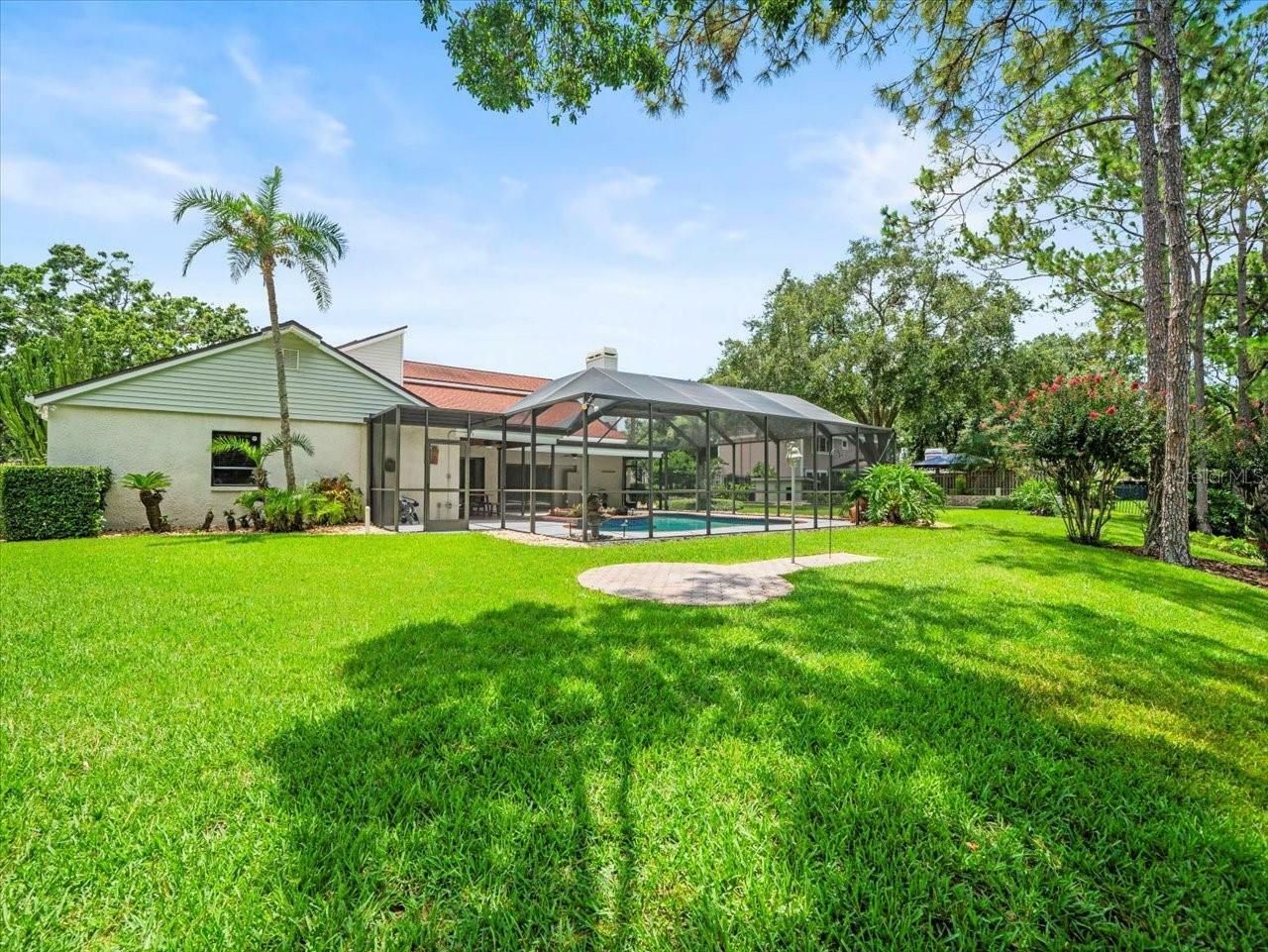 Property Photo: 4118 Carrollwood Village Drive FL 33618