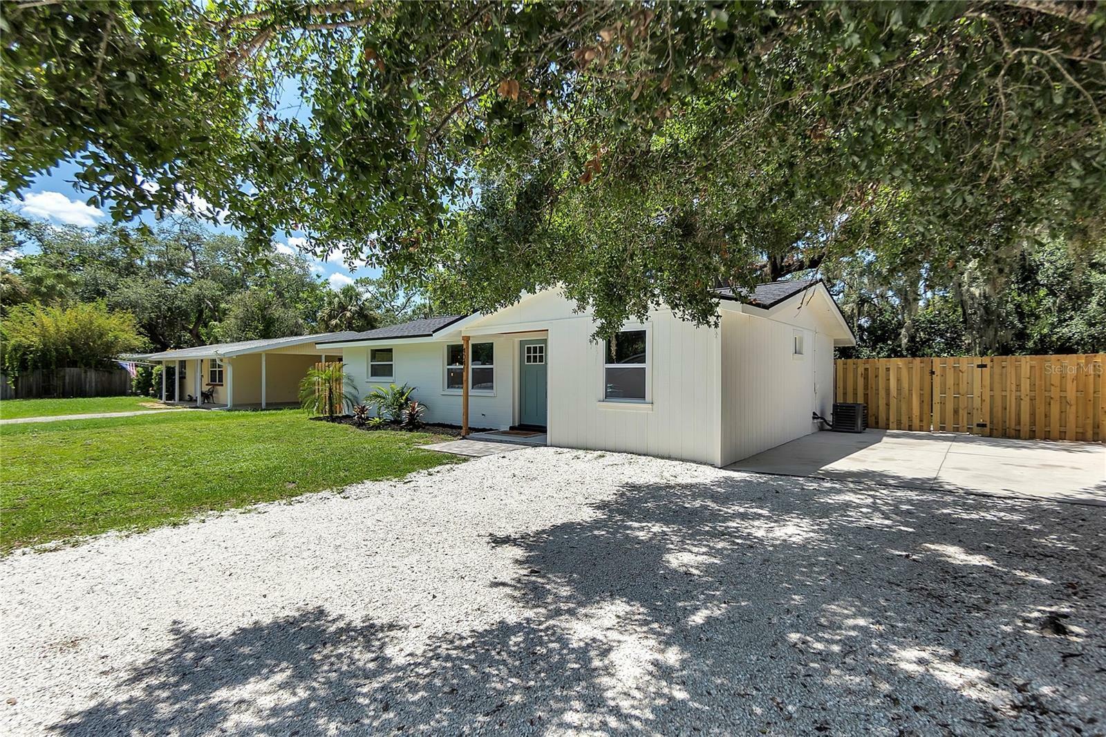 Property Photo: 4041 Linwood Street FL 34232