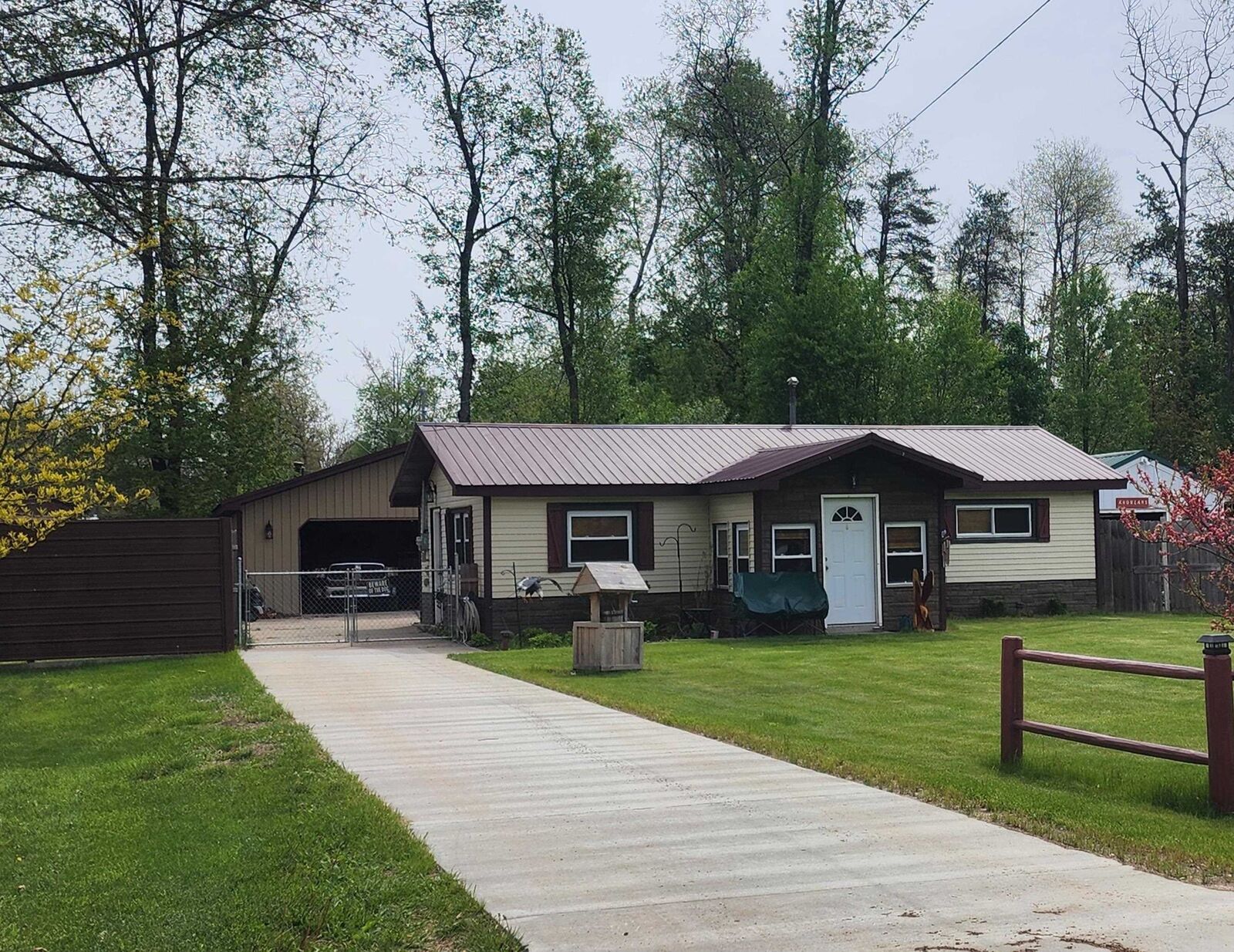 Property Photo:  4374 Filter Road  MI 48625 