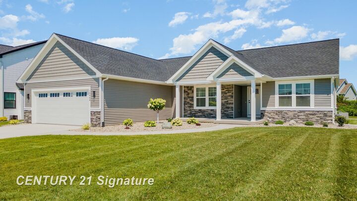 10464 Laurel Woods Place  Freeland MI 48623 photo