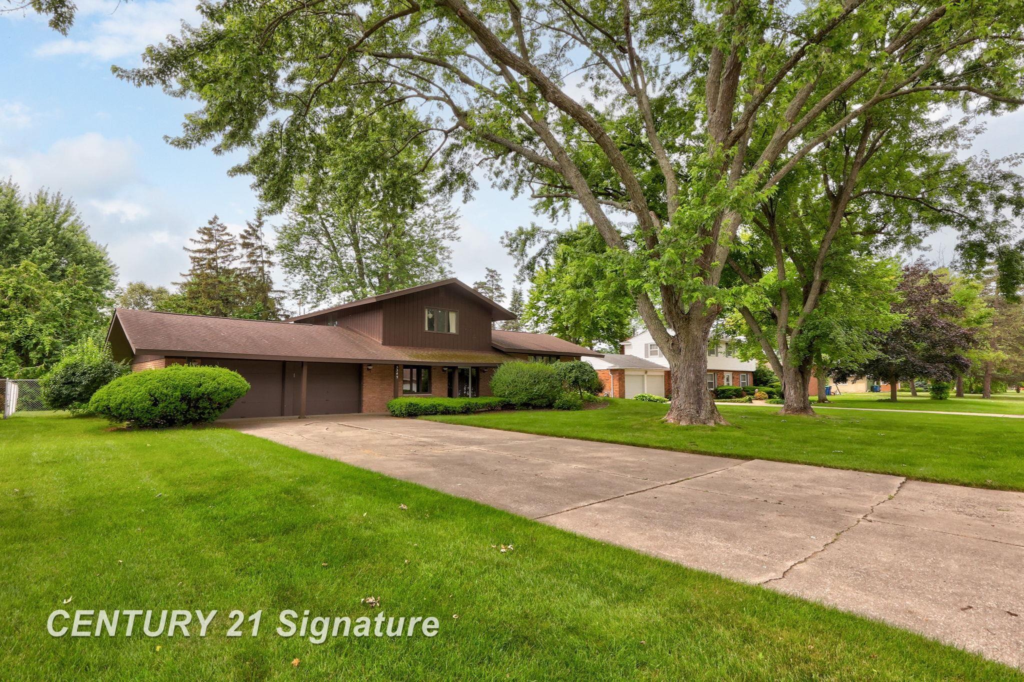 Property Photo: 5349 Vanalleo Drive MI 48638