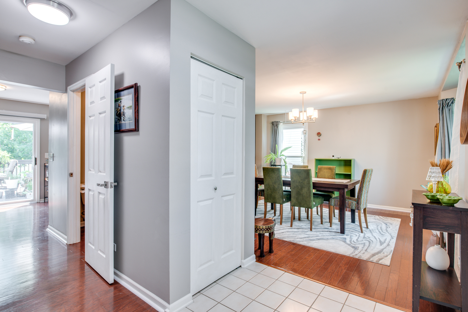 Property Photo: 1818 Olde Mill Road IL 60586