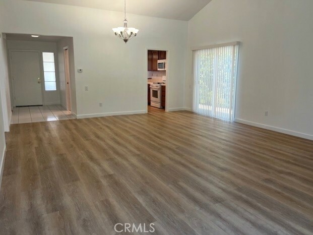 Property Photo: 1512 Victoria Way CA 92870