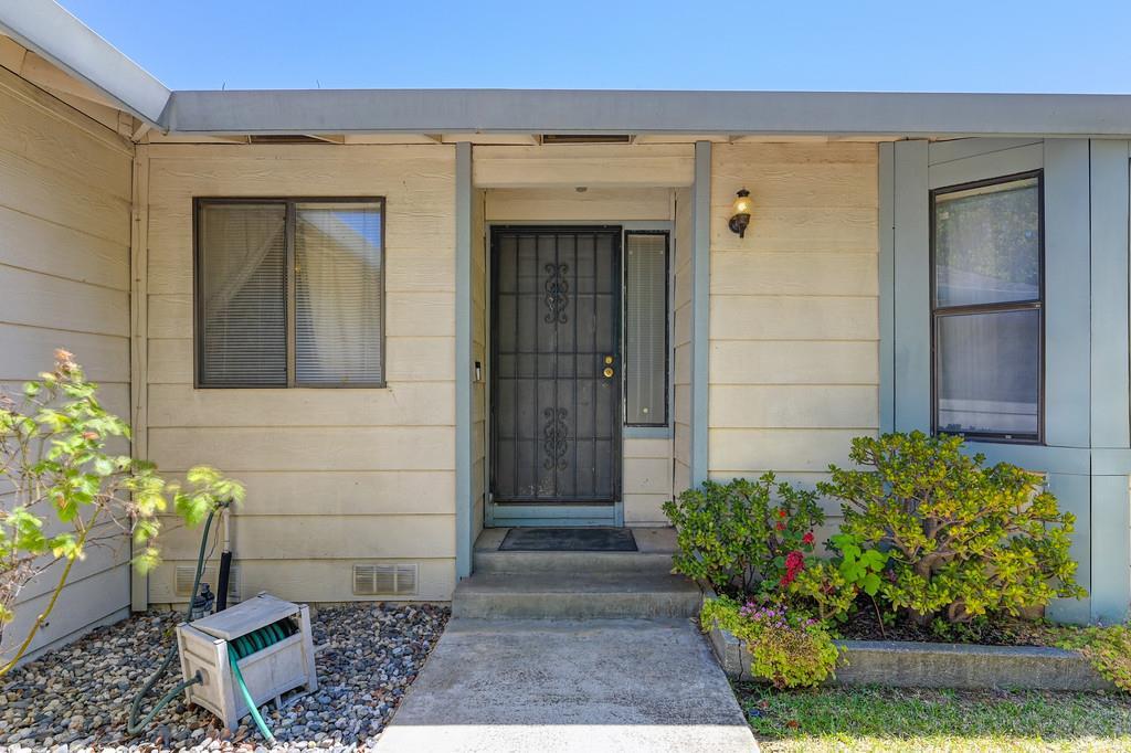 Property Photo:  2534 49th Avenue  CA 95822 