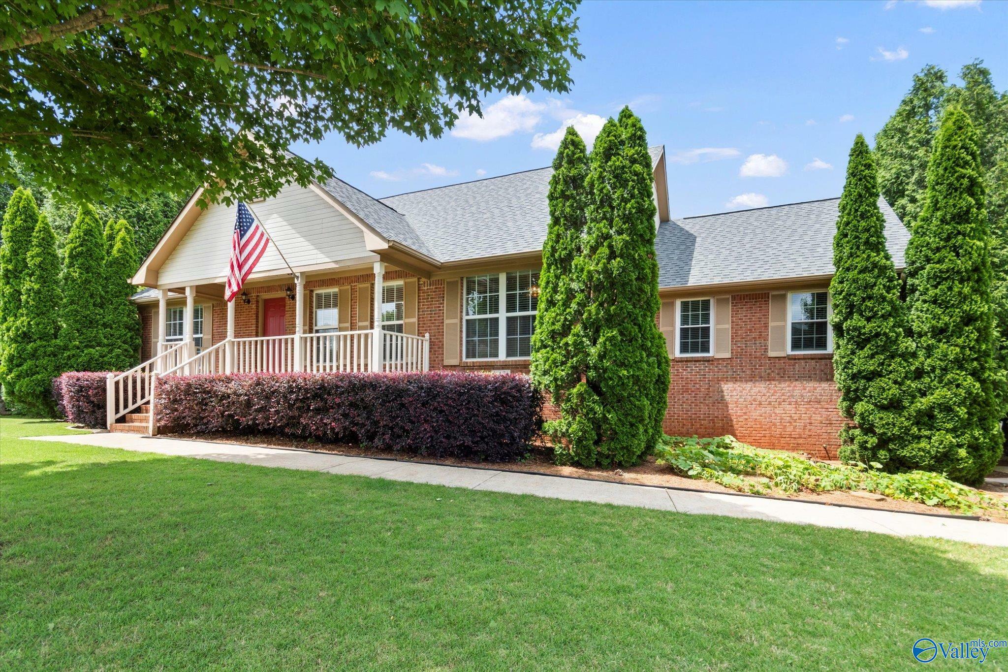 Property Photo: 115 Fontana Lane AL 35811