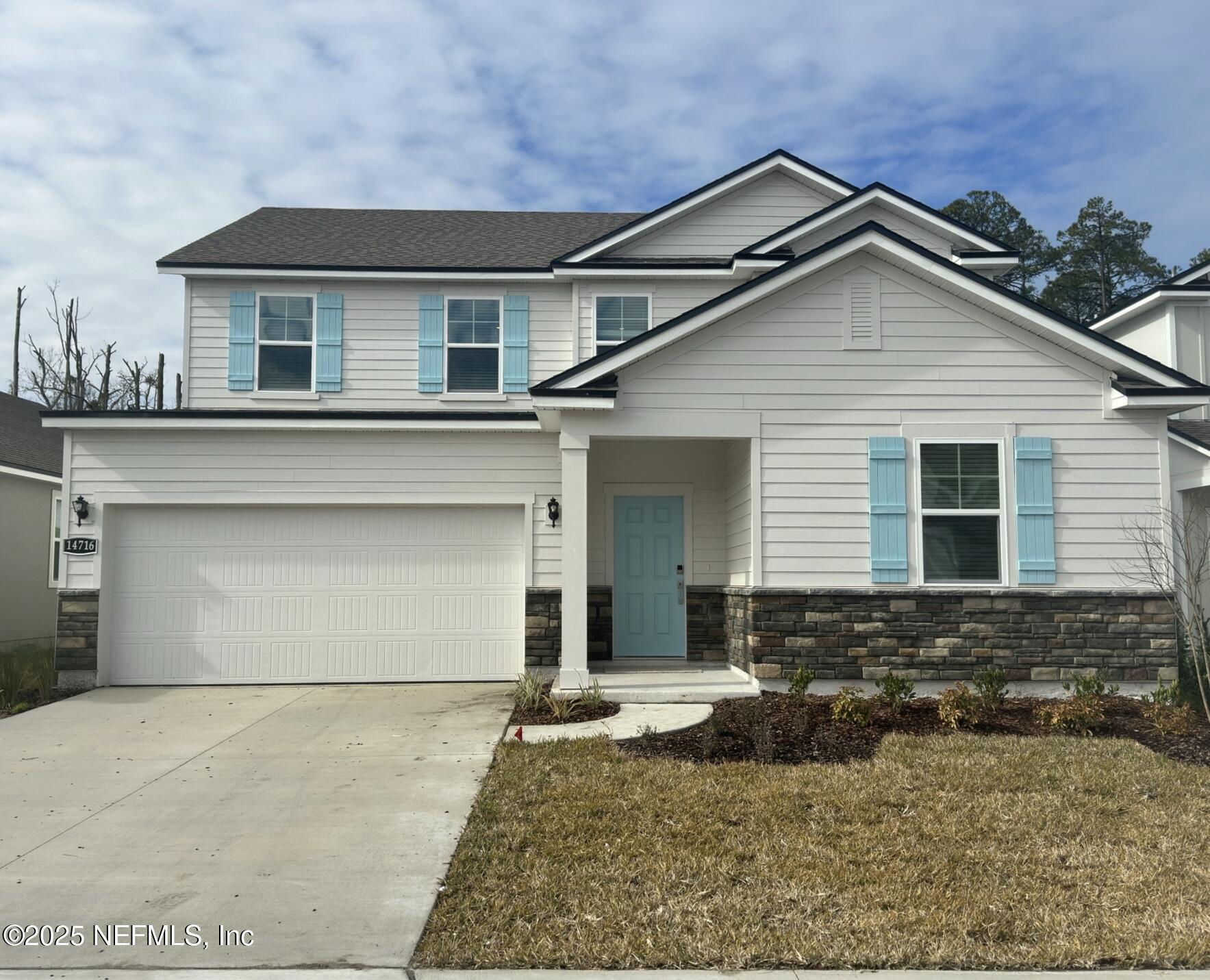 Property Photo:  14716 Macadamia Lane  FL 32218 