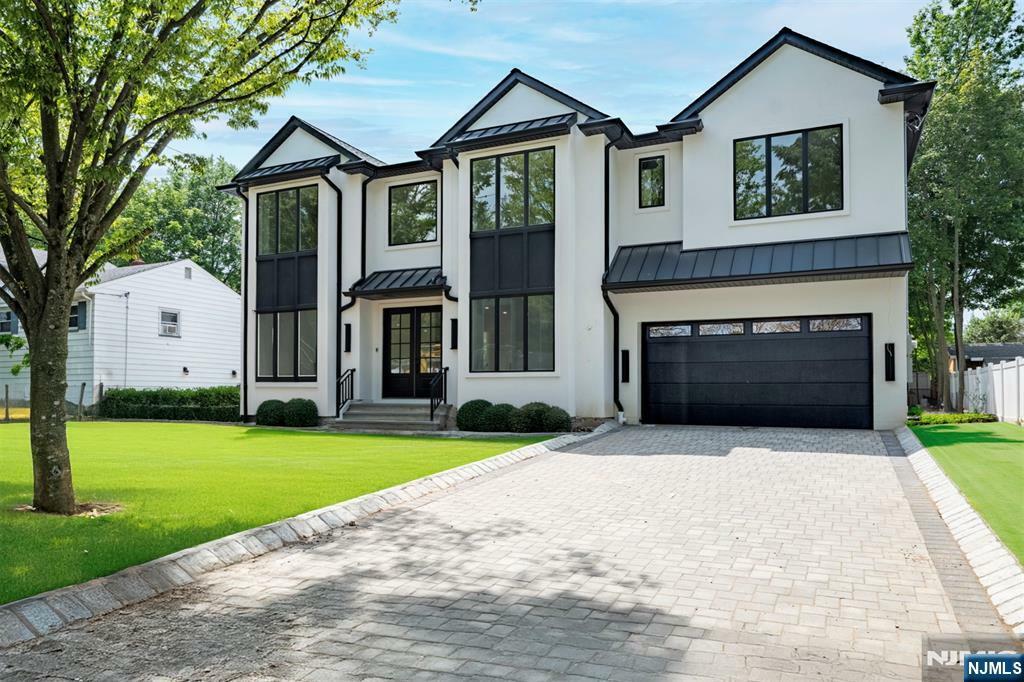 735 Bush Place  Paramus NJ 07652 photo